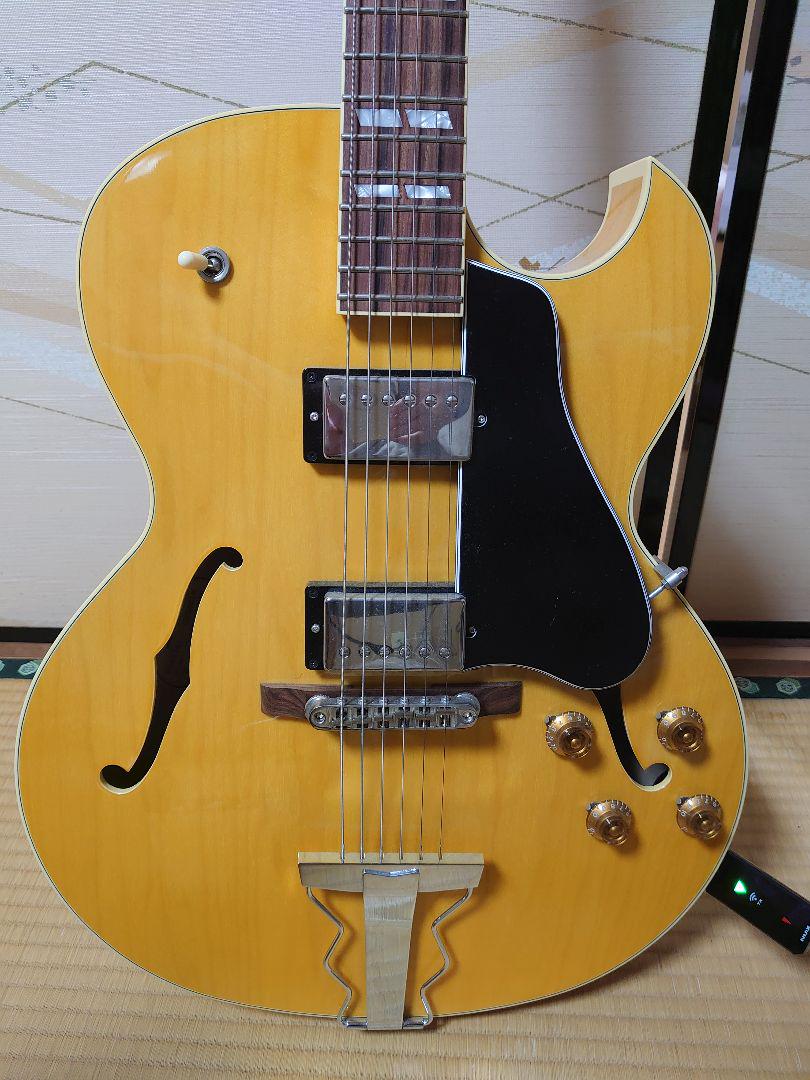 Archtop Tribute AT205MD sound sample - YouTube