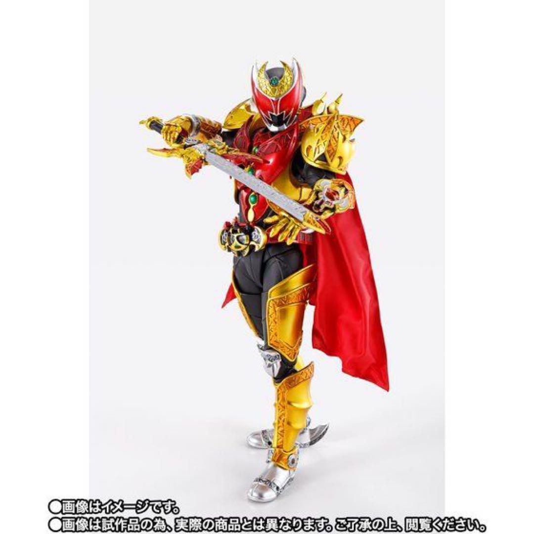 S.H.フィギュアーツ 真骨彫製法 仮面ライダーキバ　エンペラー ダークキバ