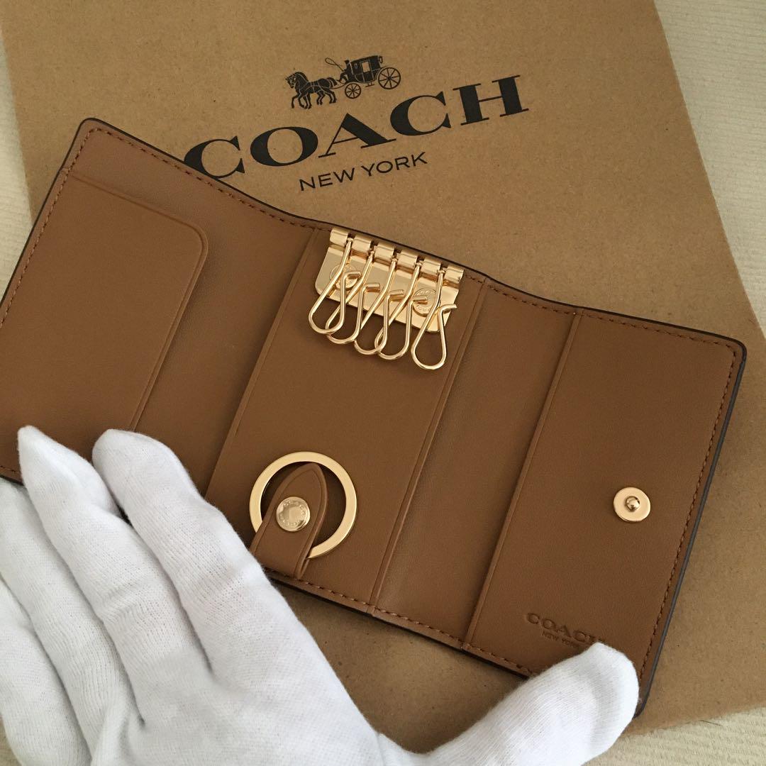新品★COACH コーチ　定価25,300円　レザー　花柄　5連　キーケース 新品☆COACH コーチ 定価25, レザー 花柄 5連 キーケース