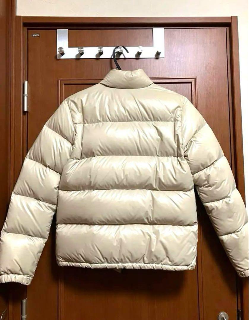 お値下げ　MONCLER ダウンジャケット アイボリー　着画あり