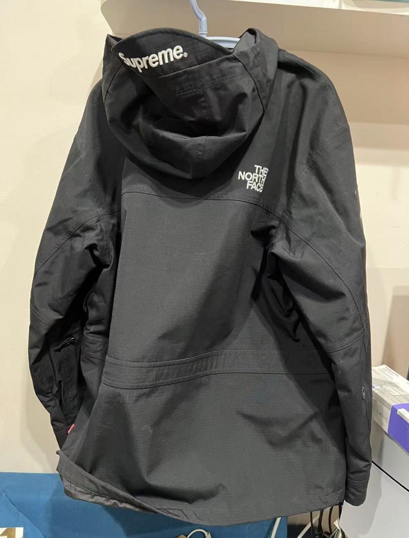 Supreme×The NorthFace Expedition Jacket