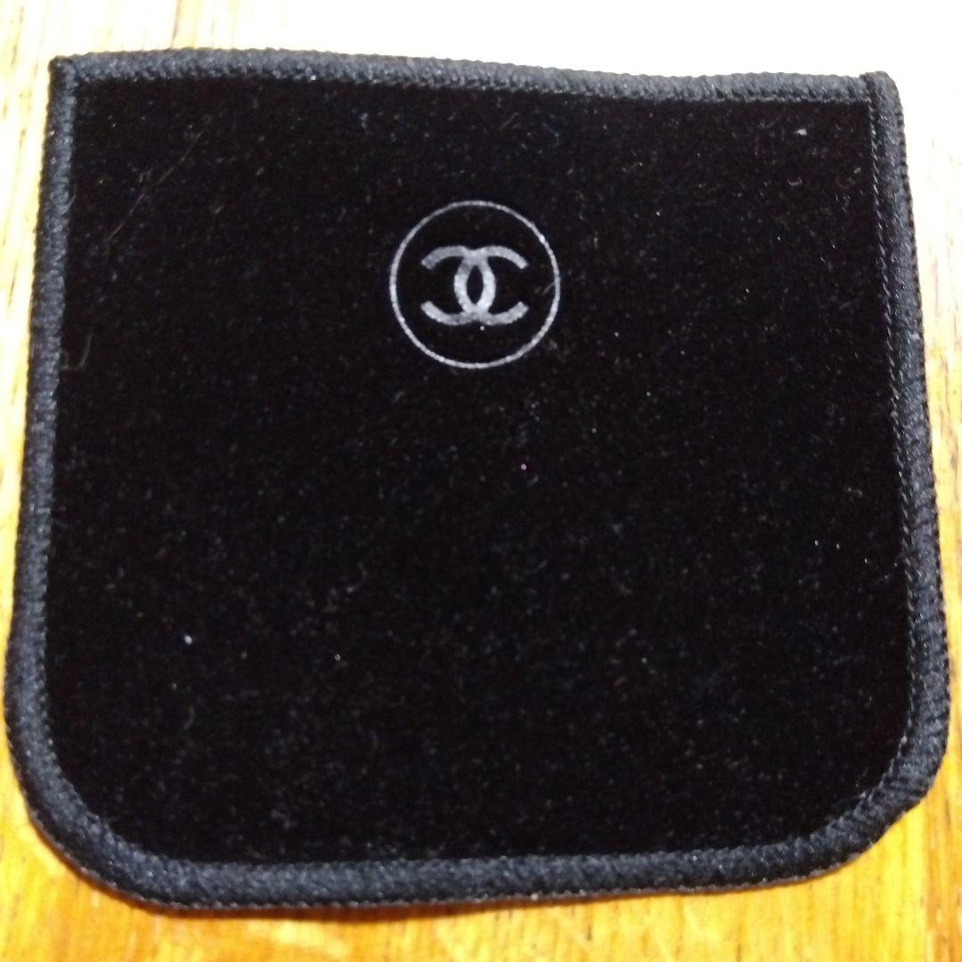 CHANEL レ キャトル オンブル　78 リヴァージュ