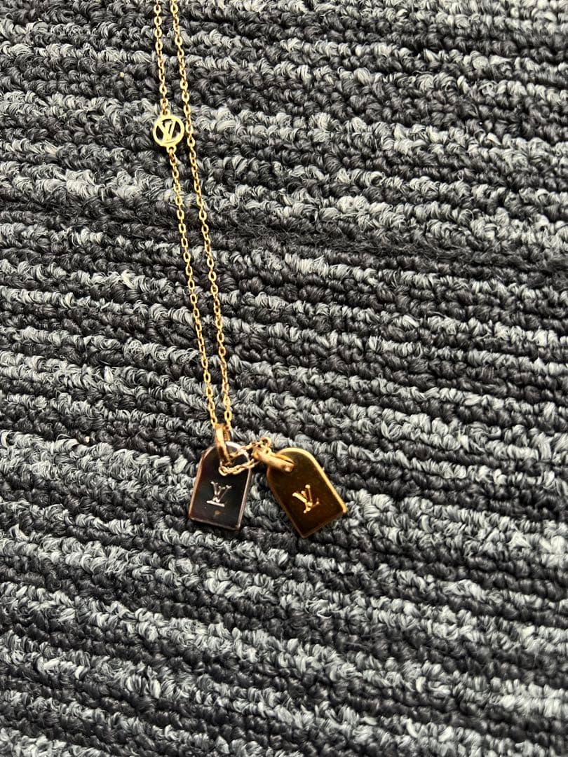 ヴィトン   ネックレス 