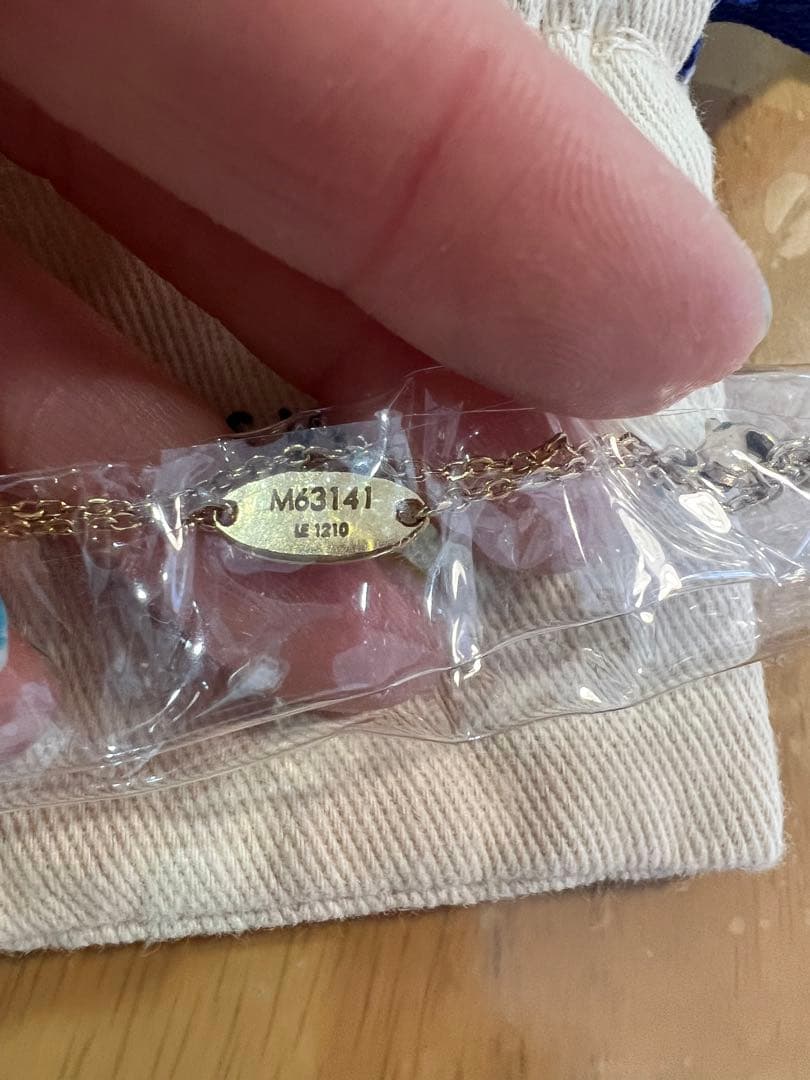 ヴィトン   ネックレス 