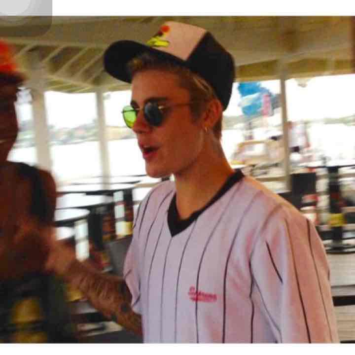 supreme bieber着用 EBWQ2-m923600235 justin 期間限定特価
