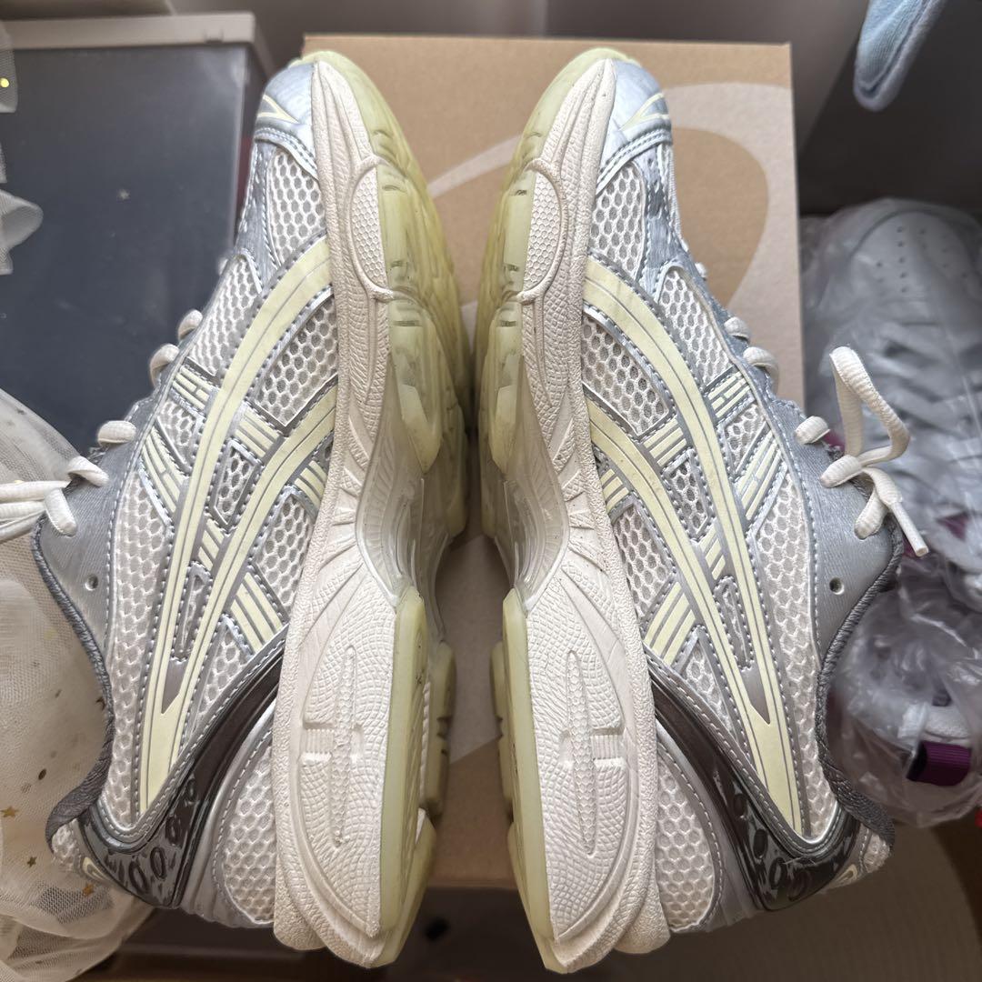 靴 asics Gel-Kayano 14 atmos CREAM WHISPER