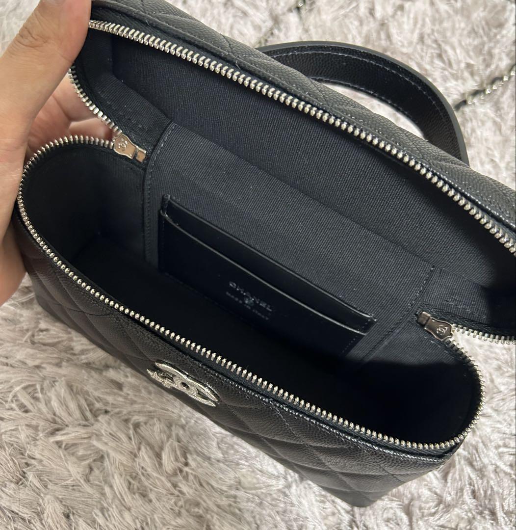 CHANEL 25B 最新作 ロングヴァニティケース 黒 新品未使用