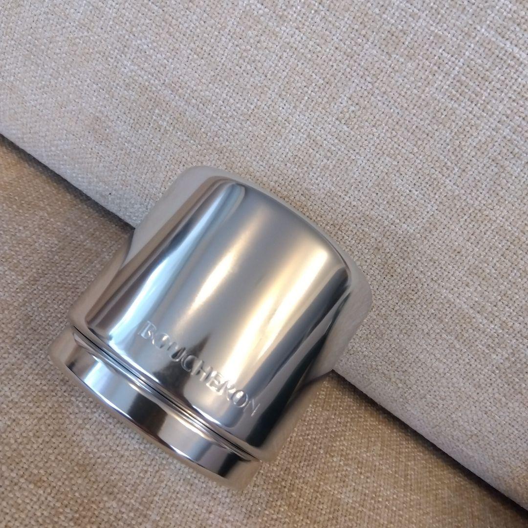 1●ブシュロン　BOUCHERON　リングケース（1つ穴）、巾着、紙袋