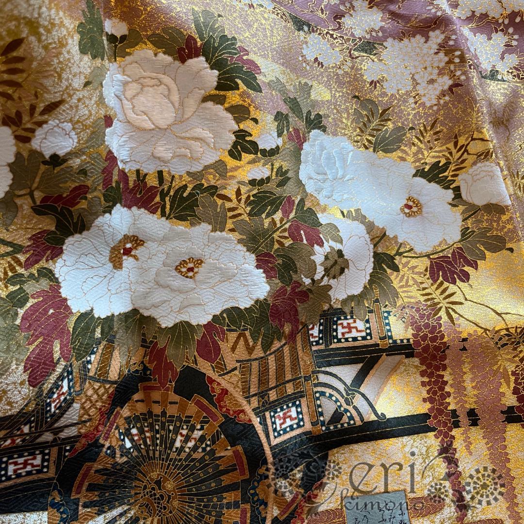 金駒刺繍