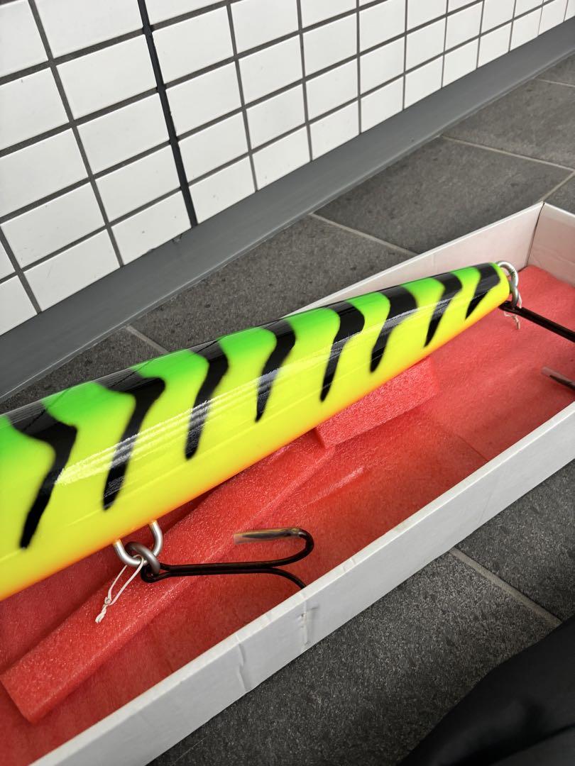 ラパラ　ジャイアントルアー　70cm