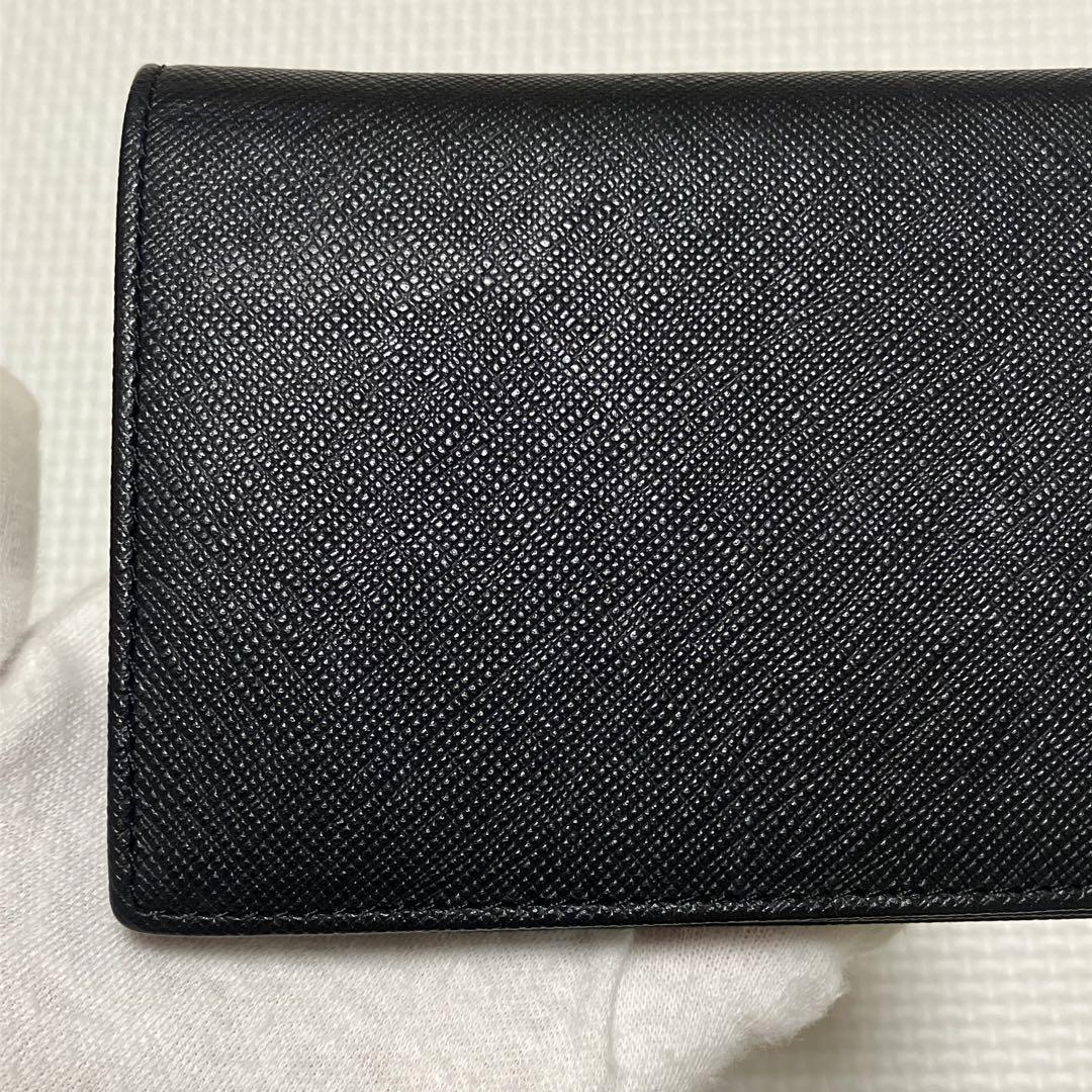 未使用　agnes b. アニエスベー　レザー二つ折り財布　ブラック　黒