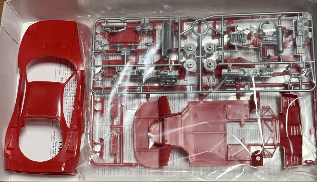 TAMIYA 1/24 フェラーリ F40 プラモデル