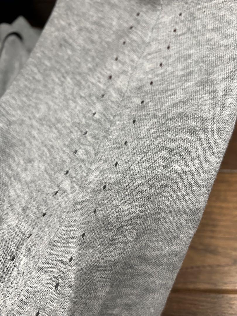 ハイツイストコットン ワイルドフラワーライン刺繍ニット