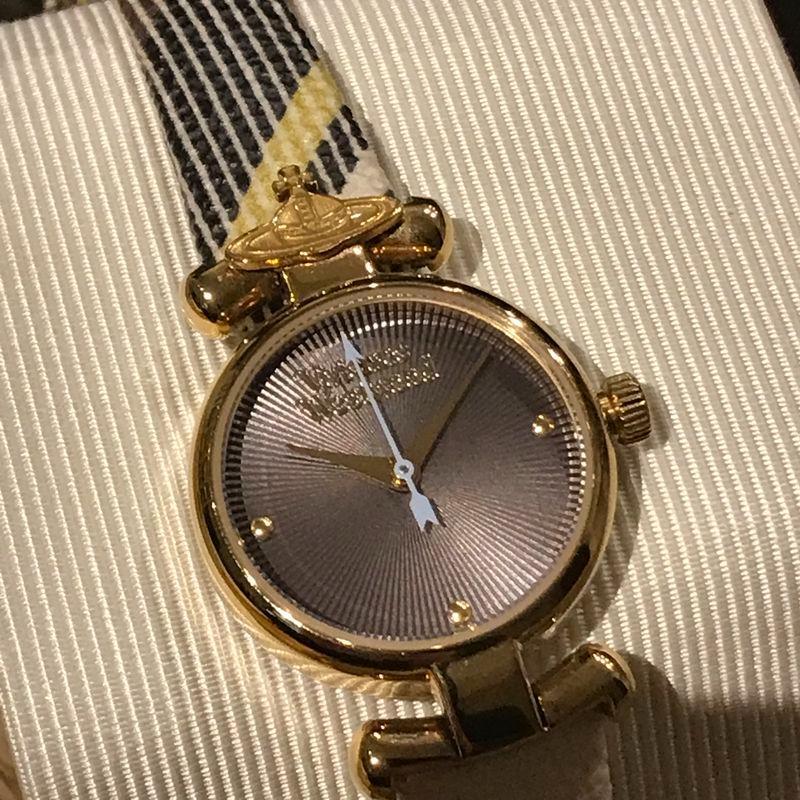 得価日本製 Vivienne 腕時計 オーブ PwC29-m92406374175 Westwood ヴィヴィアンウエストウッド 爆買い高品質
