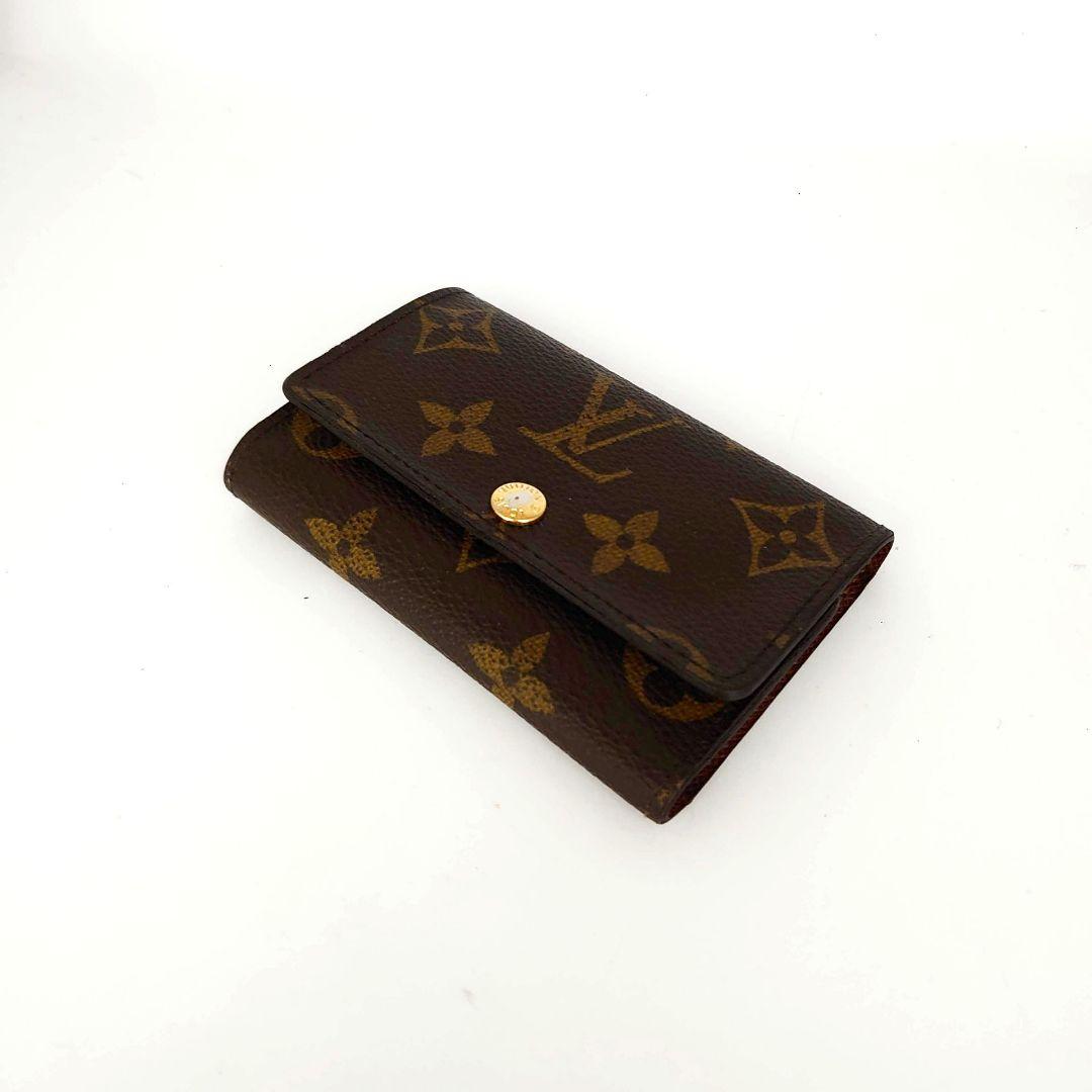VUITTON
