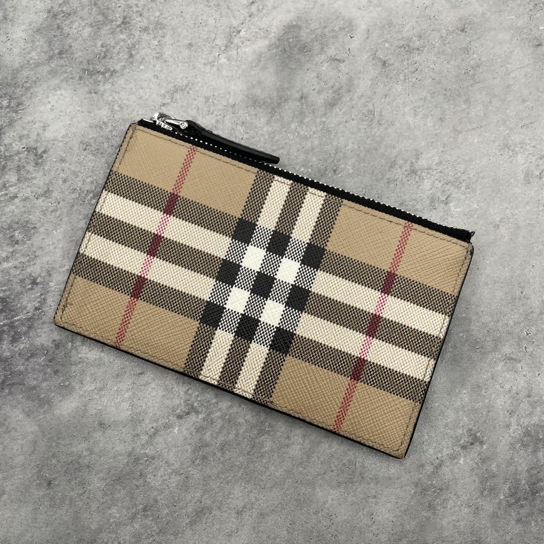 ✨極美品・現行モデル✨BURBERRY ノバチェック フラグメントケース