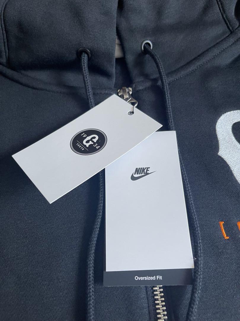 NIKE 読売ジャイアンツパーカー