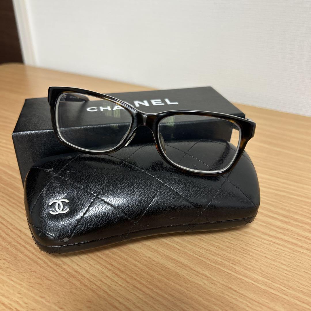 CHANELシャネル眼鏡レア合計約8万円相当イタリア製フレーム✴︎眼鏡ケースおまけ シャネル CHANEL 四角形フレーム メガネ ケース付き - メルカリ