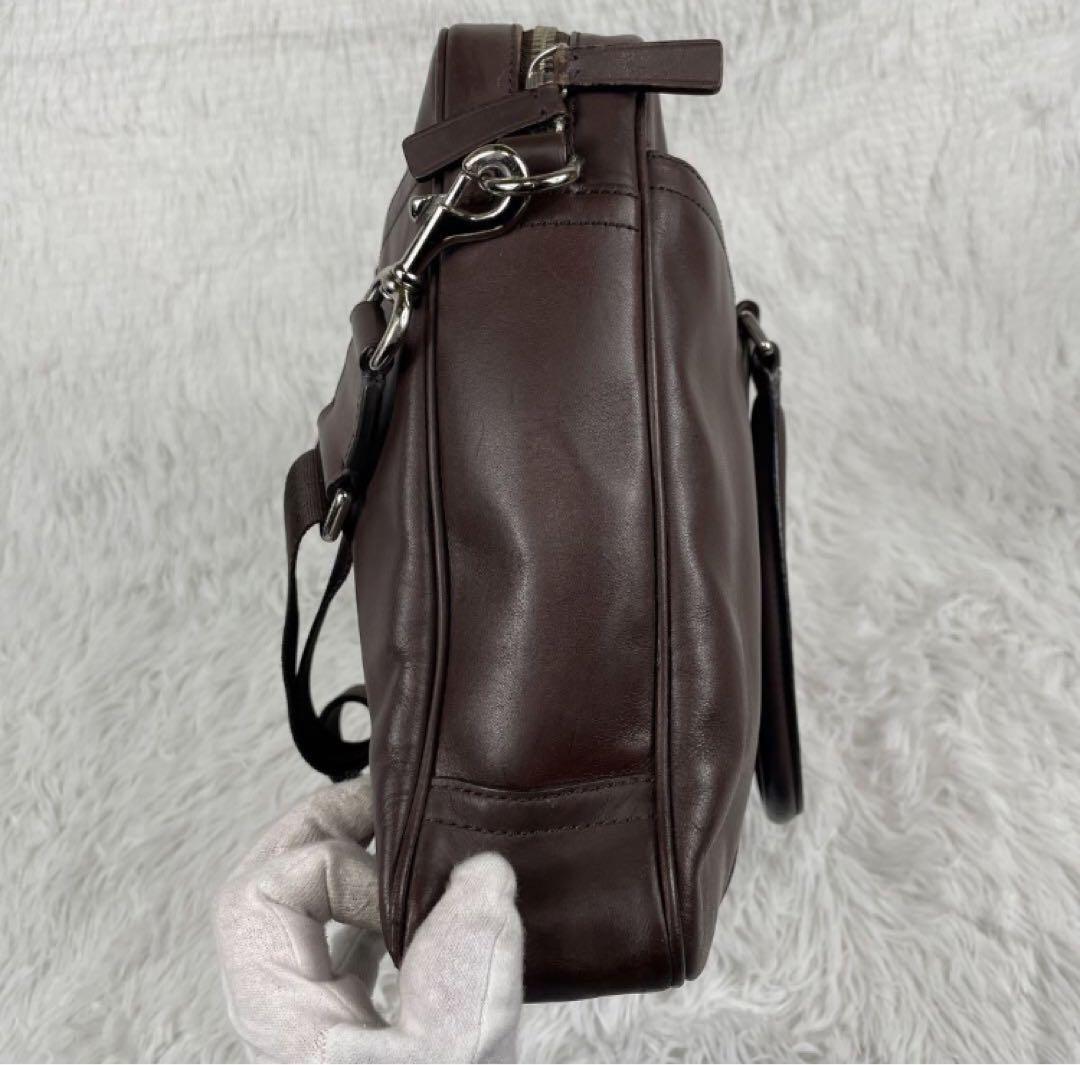 coach コーチ　ビジネスバッグ　2way ハンドバッグ　A4収納可 レザー