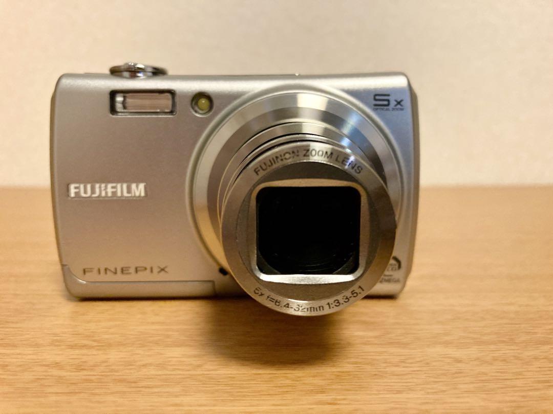 デジタルカメラ FUJIFILM FINEPIX F100fd