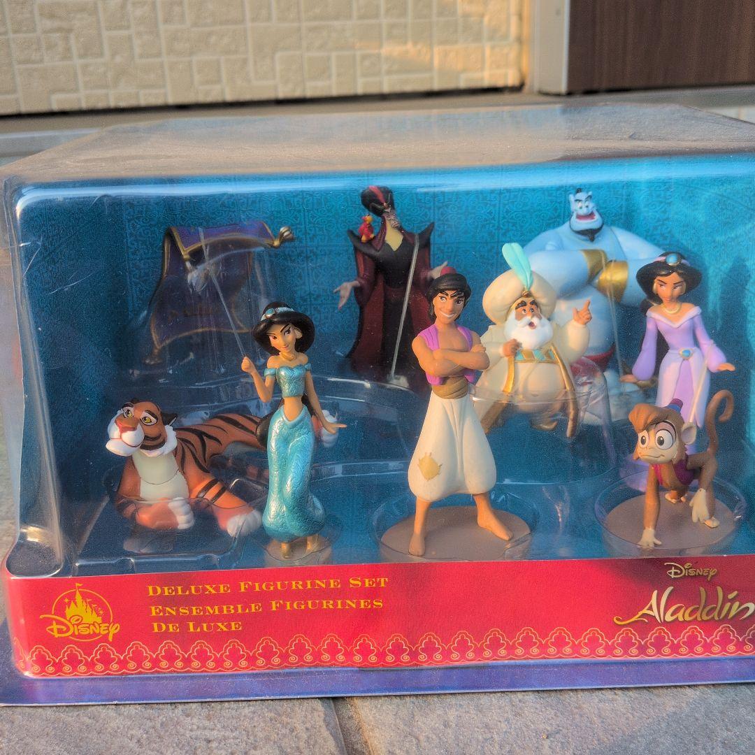 Disney アラジン デラックスフィギュアセット - メルカリ