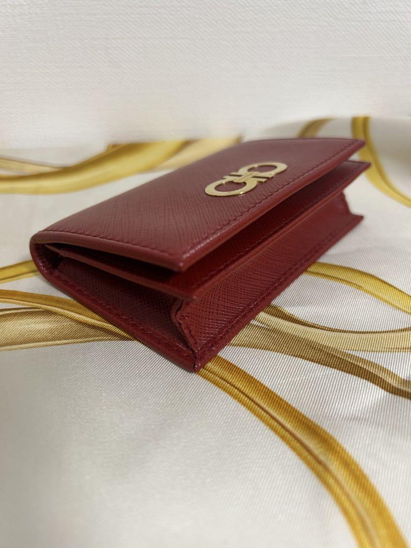 Salvatore Ferragamo レッド名刺入れ