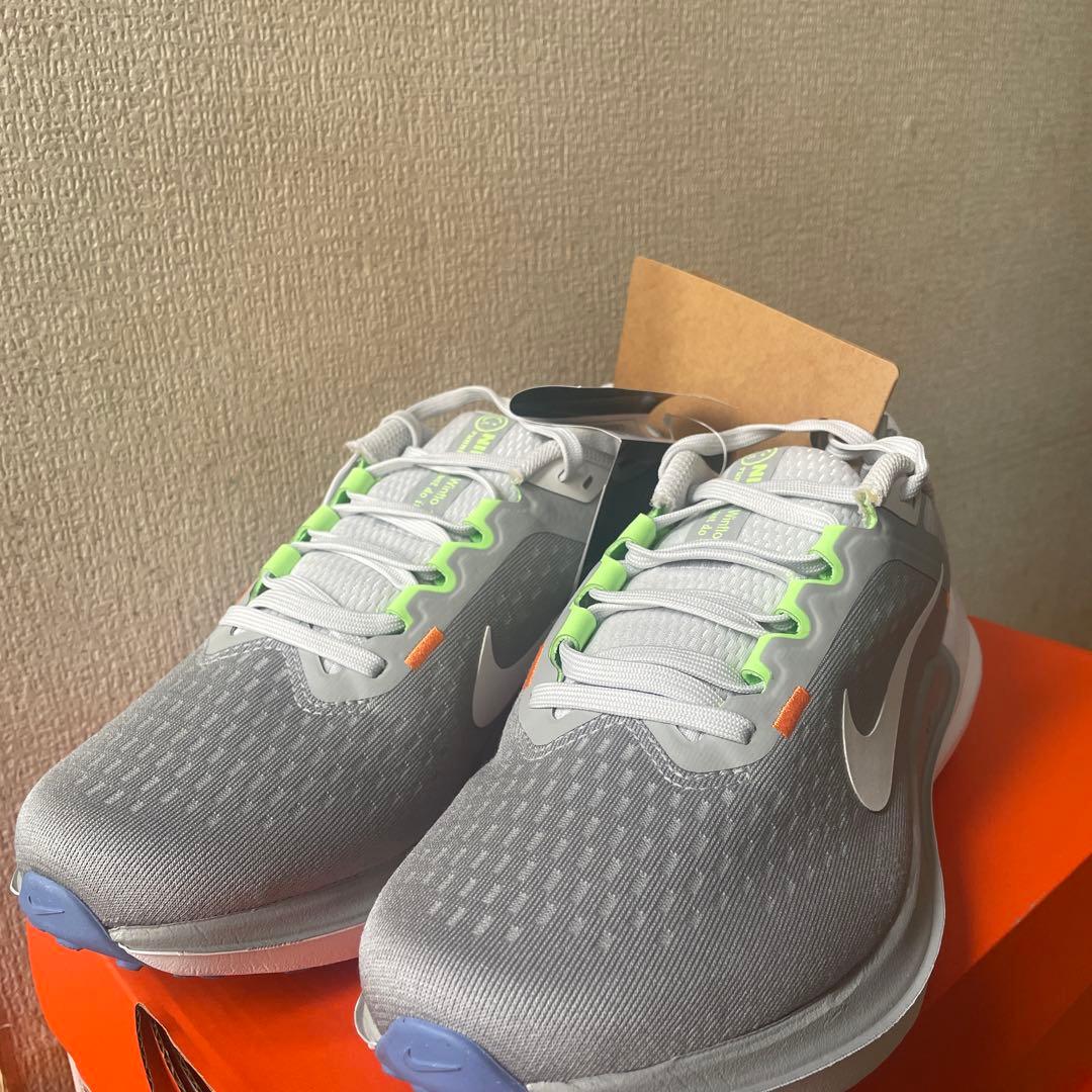 新品未使用24.5cm NIKE AIR WINFLO 10 ランニングシューズ