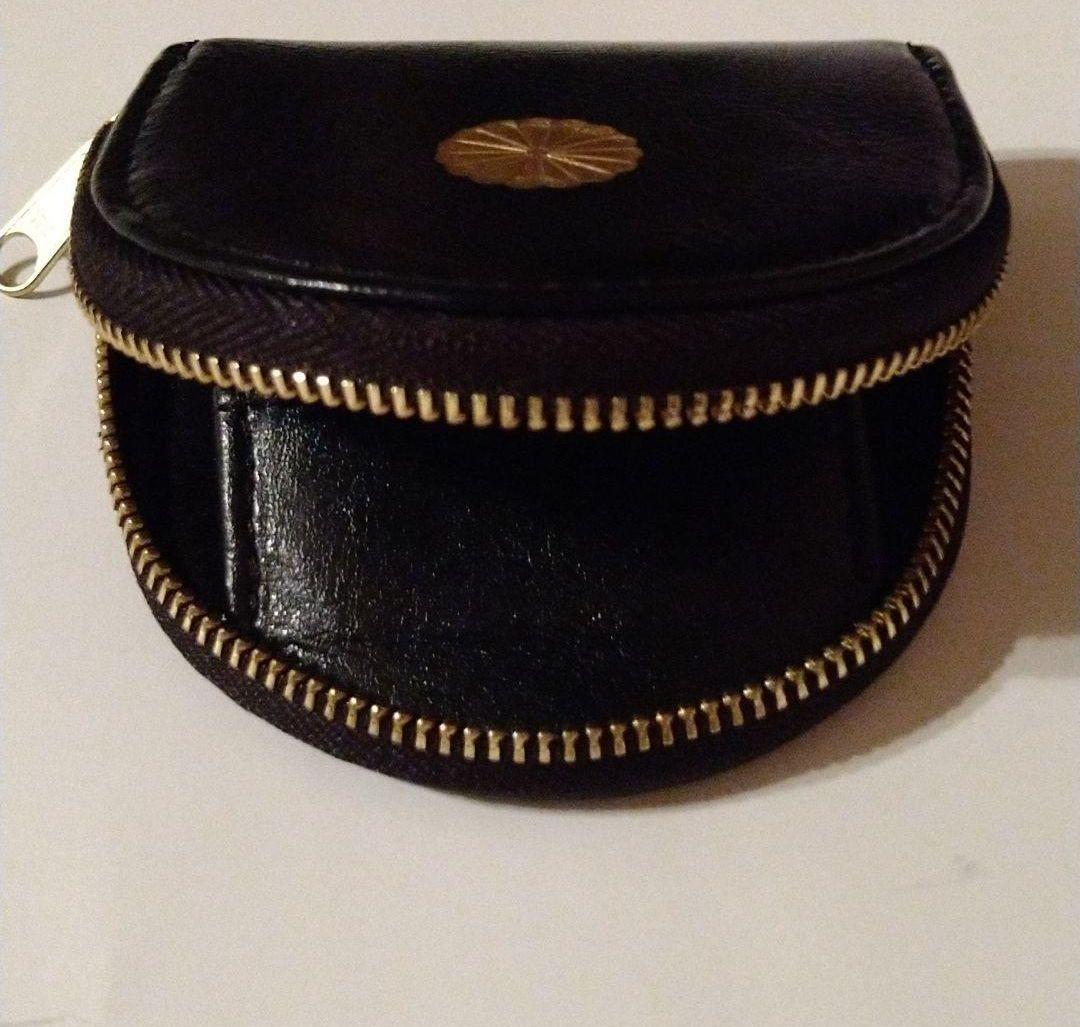 輝い菊の御紋のコインケース 小銭入れ 皇居限定品 本革製品 ブラック