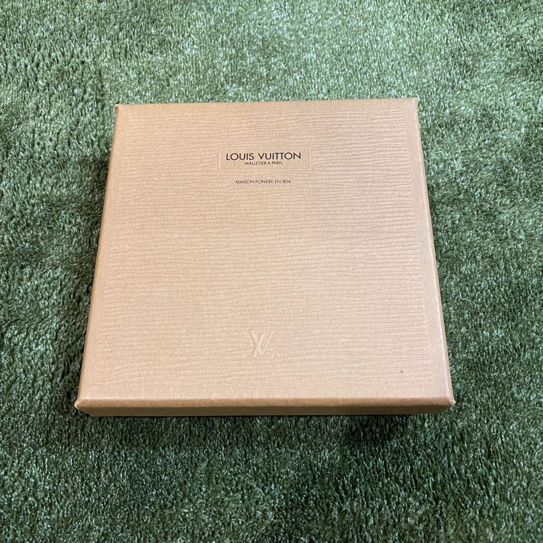 ルイヴィトン LOUIS VUITTON エピ マルコ 二つ折り財布