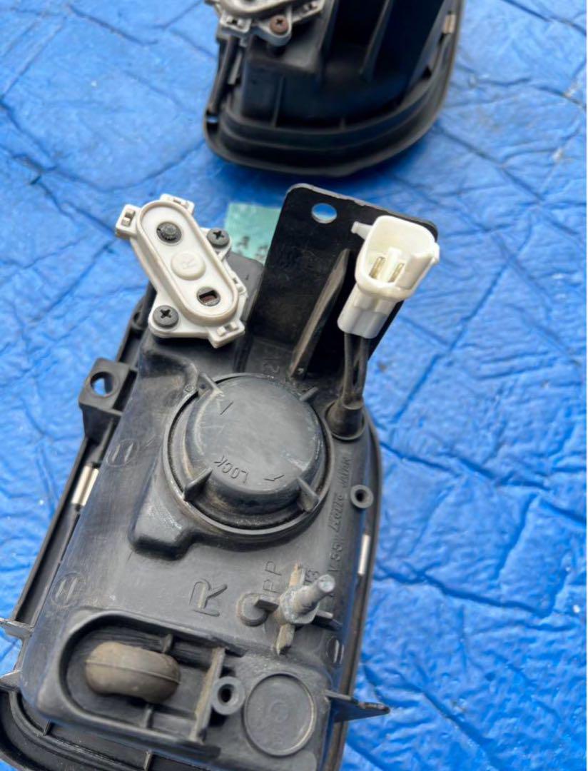 トヨタ　MR2 SW20 フォグランプ　後期　※フォロー割OK