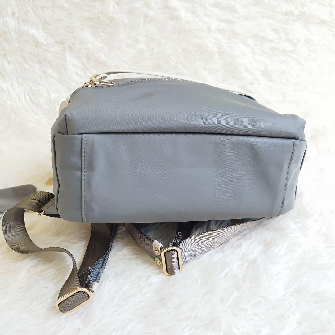 極美品✨カナナプロジェクト　リュック　グレー　チャーム付き　レディース