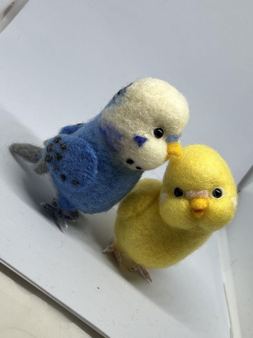羊毛フェルト　ハンドメイド　ハミハミ♡セキセイインコ