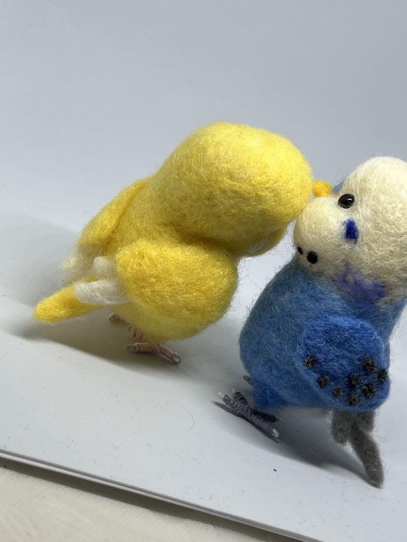 羊毛フェルト　ハンドメイド　ハミハミ♡セキセイインコ