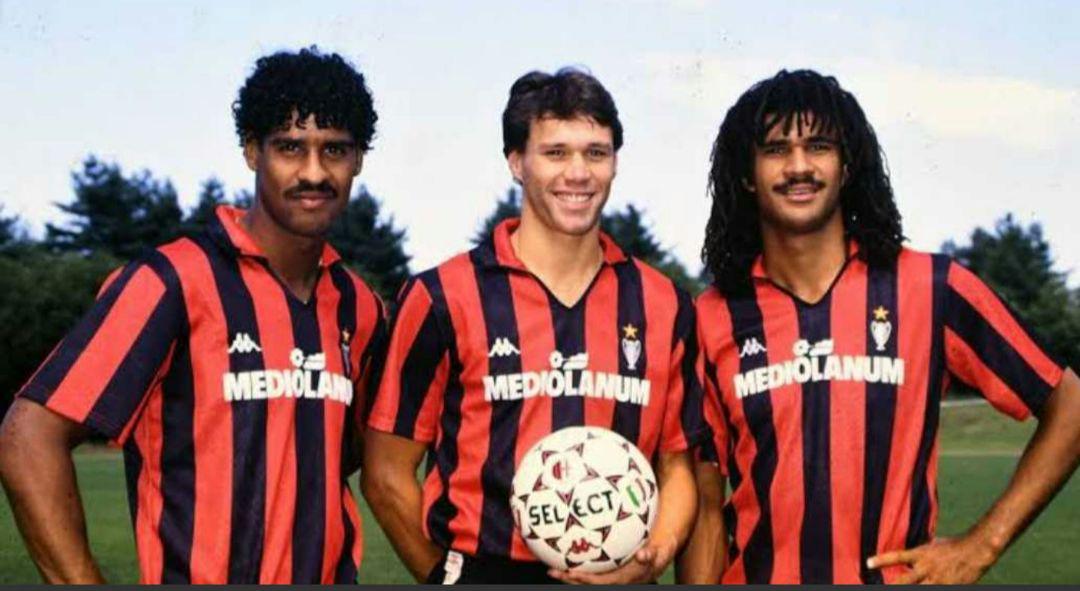 AC ミラン サッカーユニフォーム セリアA イタリア製 セリアA 歴代最高 ACミラン ホームユニフォーム