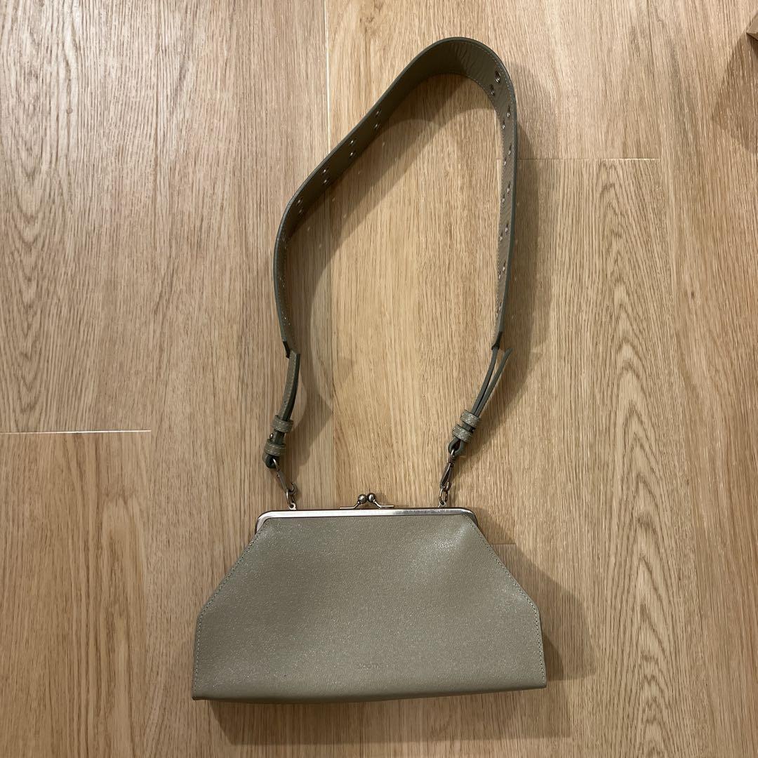 新品！BIGOTREオリーブグリーン ショルダーバッグ