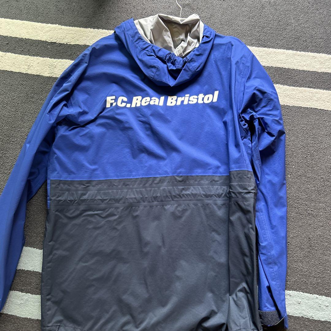 FCRB マウンテンパーカ 即完売アイテム