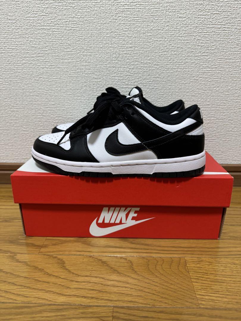 NIKE ウィメンズ　ダンクロー　ホワイトブラック　パンダ　23.5センチ