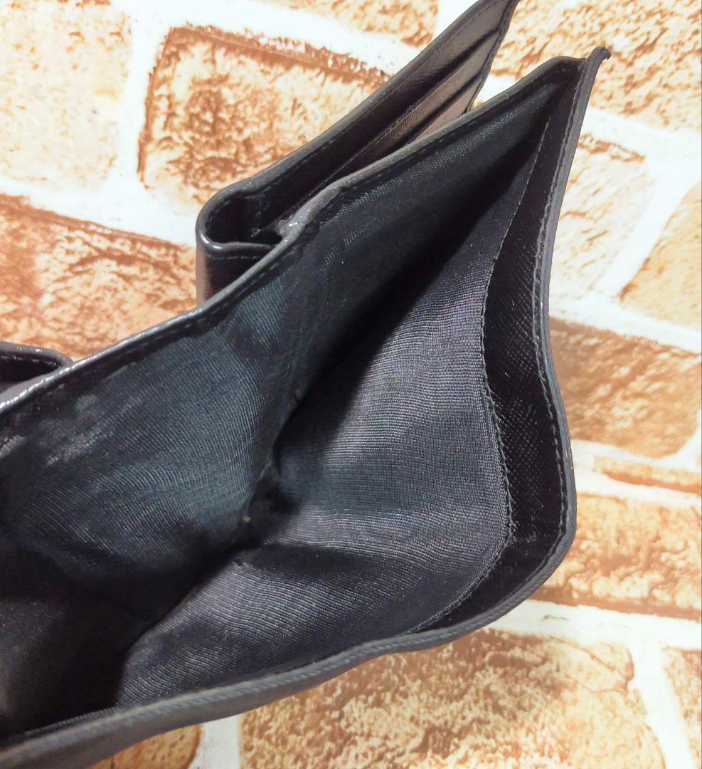 PRADA・プラダ折財布