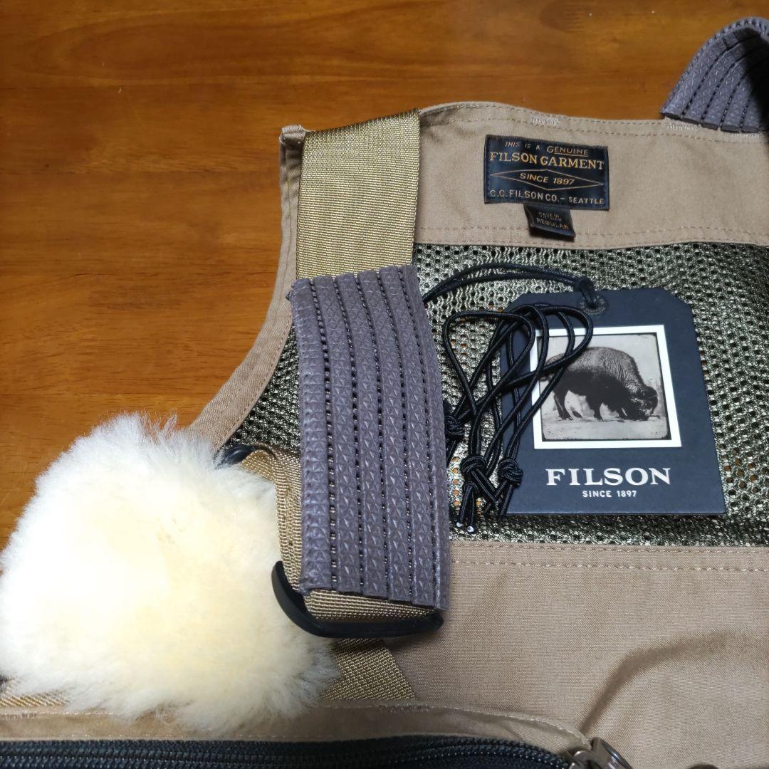 FILSON フィッシングベスト ベージュ REGULAR FILSON フィッシングベスト ベージュ - メルカリ