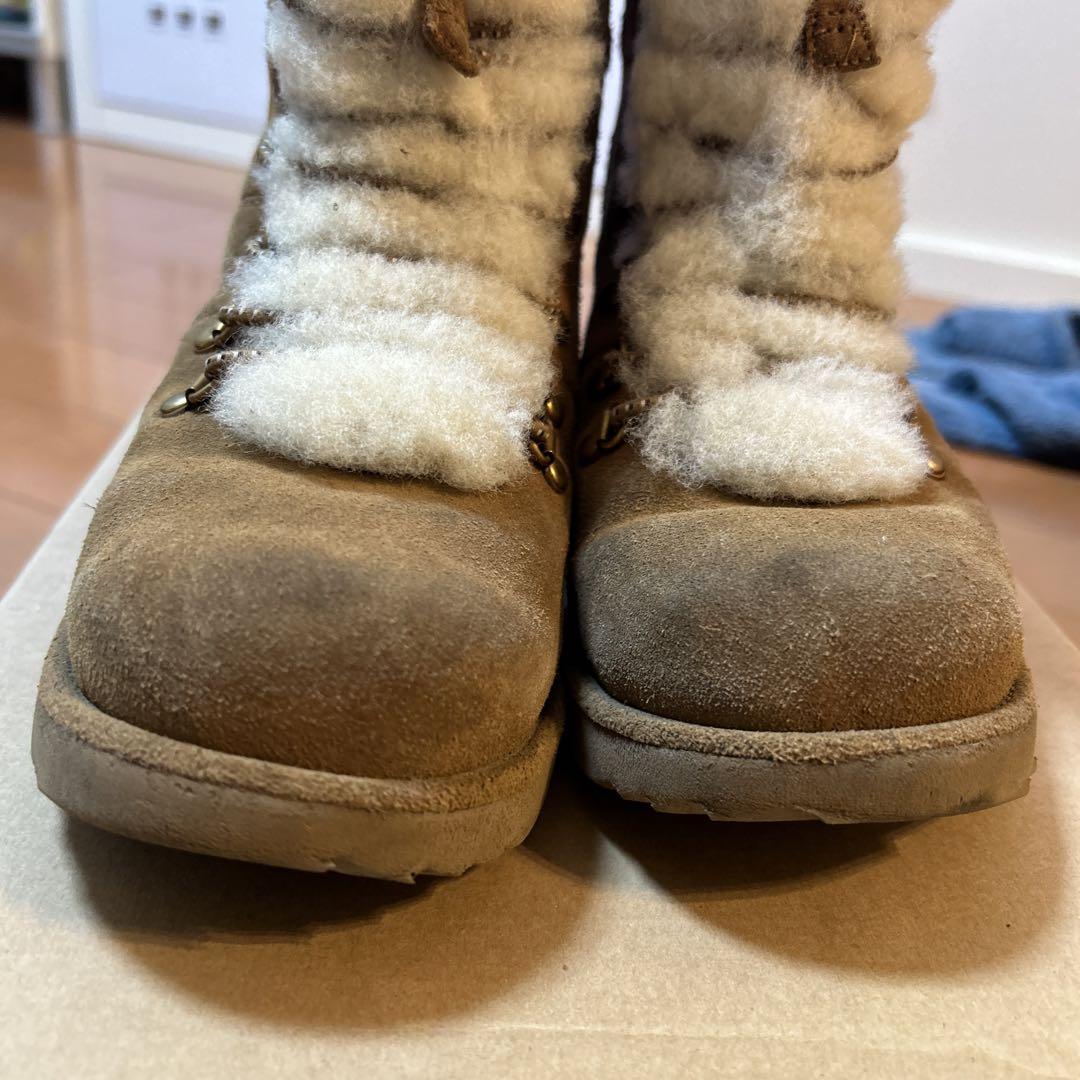 美品‼︎ UGGキッズムートンブーツ 20cm - メルカリ