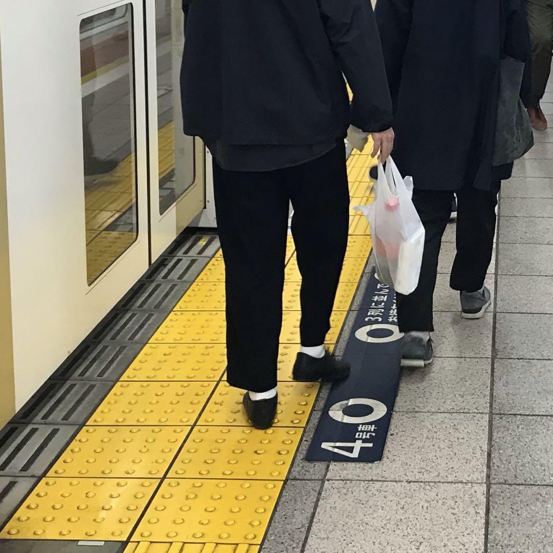 タックパンツ BLACK