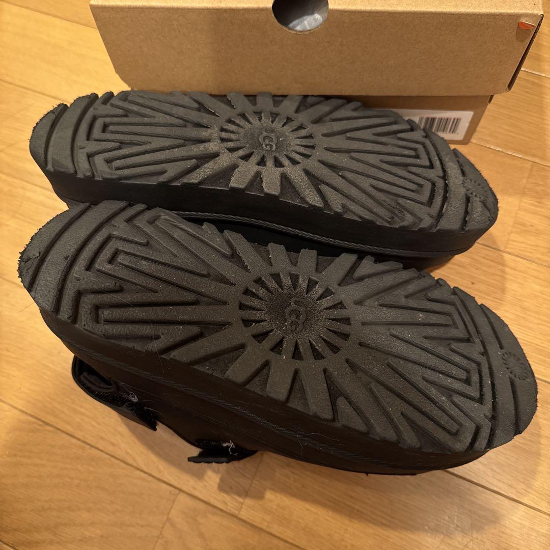UGG W GOLDEN GLOW ブラック サンダル 6
