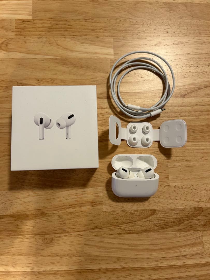 AirPods Pro ワイヤレス充電ケース付き