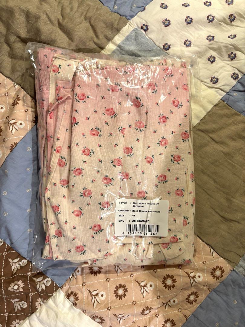 即発新品4y Dress skirt and its printed scarf