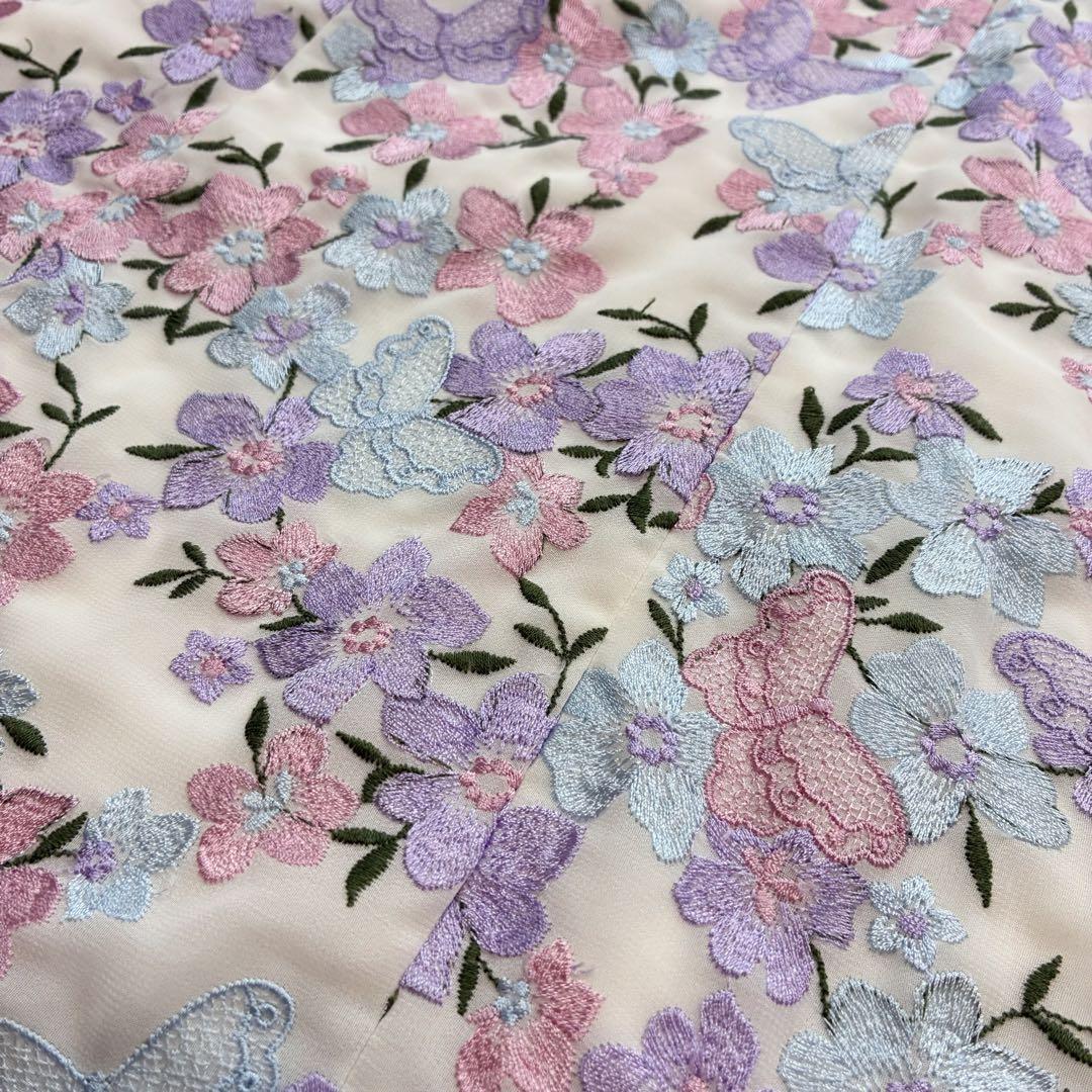 TOCCA　総刺繍 ひざ丈ワンピース　花柄 バタフライペプラム　6サイズ　蝶 TOCCA 総刺繍 ひざ丈ワンピース 花柄 バタフライペプラム 6