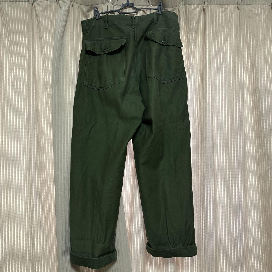 イギリス軍　コットンミリタリーパンツ