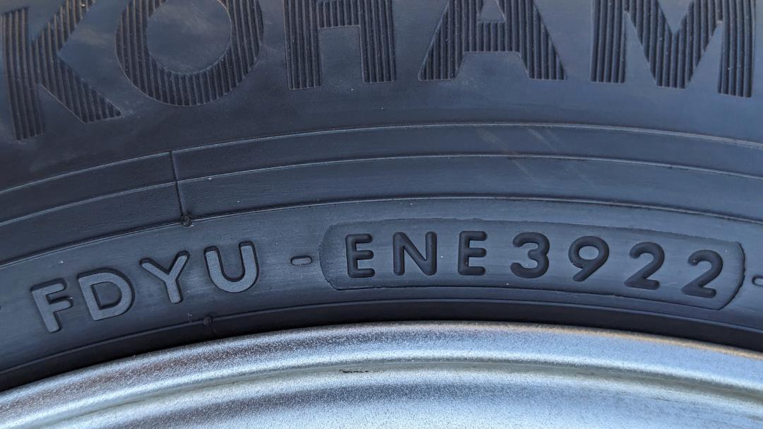 【送料込み】2022年製 ヨコハマ アイスガード iG60 175/65R15