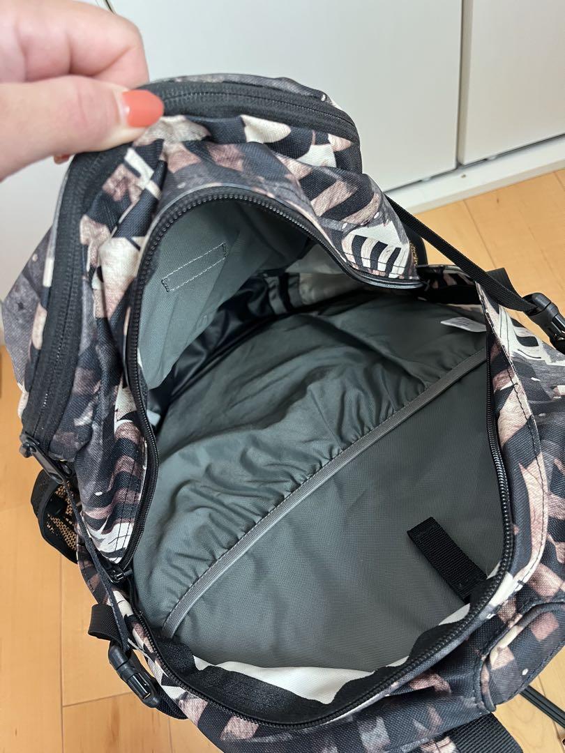 THE NORTH FACE SIMPLE PRO カモフラージュリュック