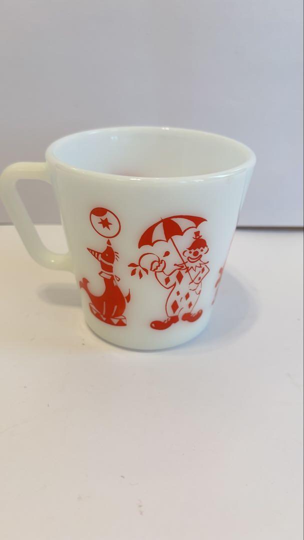 オールドPYREX ピエロ オットセイ 犬 象 楽しいマグです