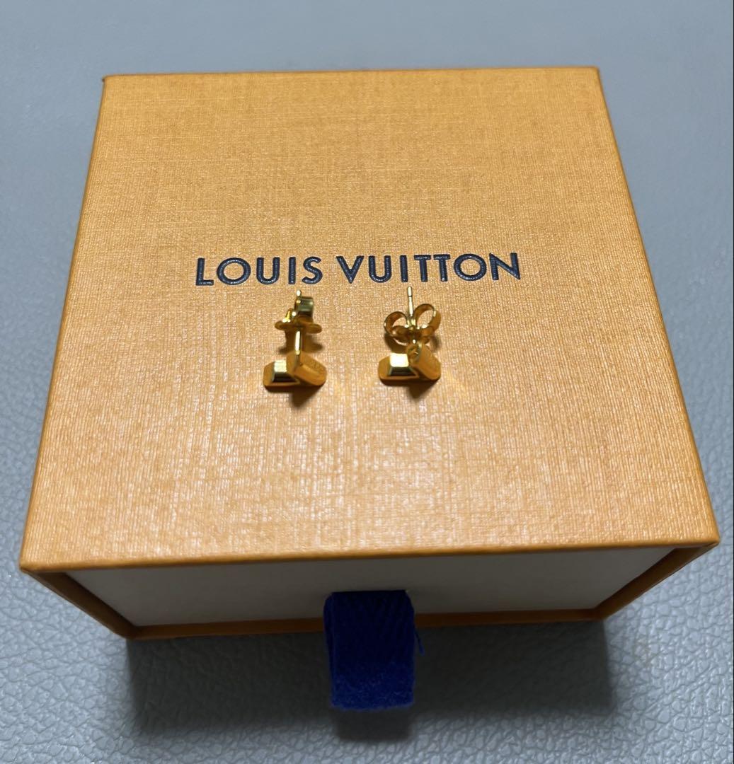 値下げ中‼️Louis Vuitton V字型ゴールドピアス